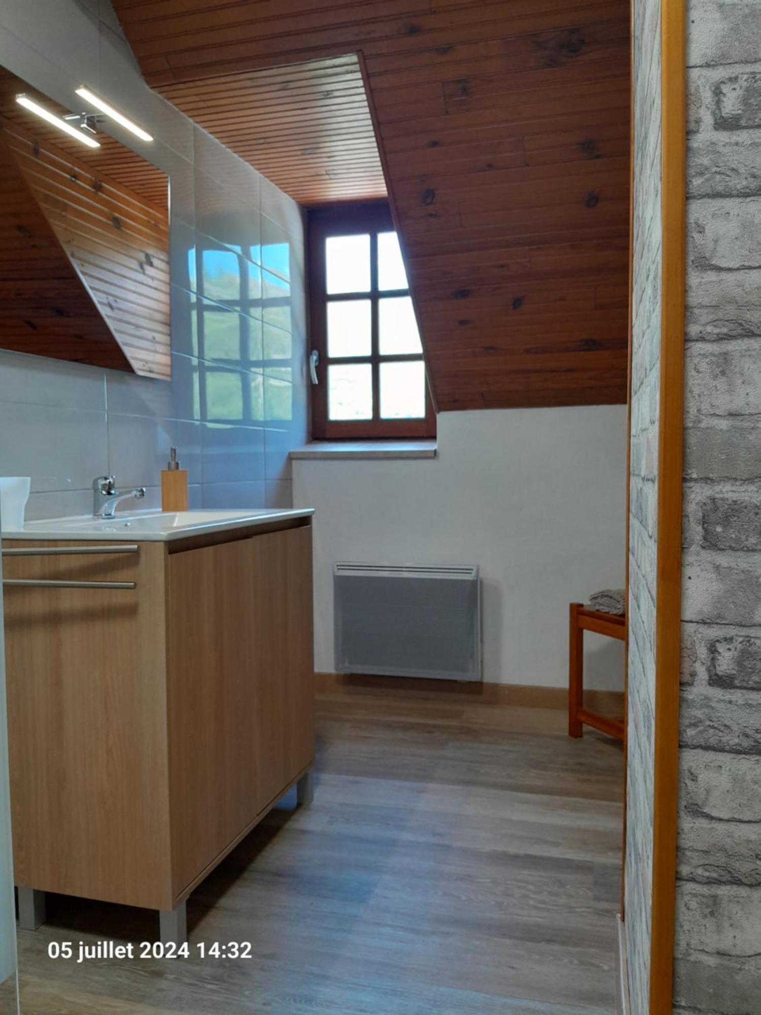 L'Espugue Apartment แกดร์ ภายนอก รูปภาพ